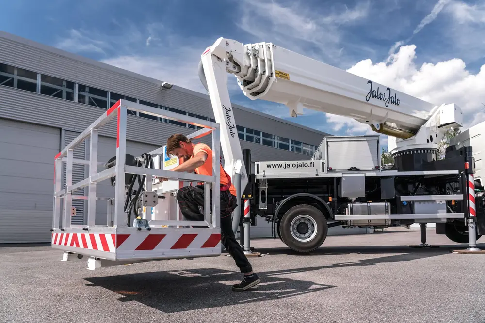 Bronto Skylift S35EM thumbnail 2