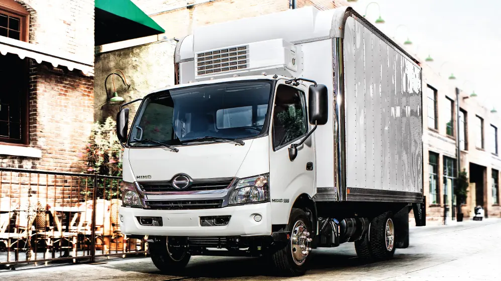 Hino 300 XKU650L-HKUGSR3 hybrid 4x2 thumbnail 3