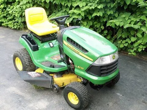 John Deere LA125