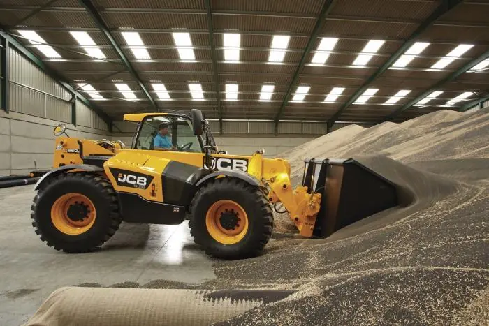 JCB 560-80 AGRI Xtra
