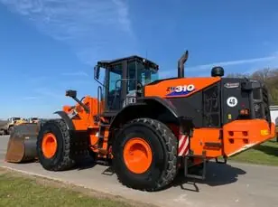 Hitachi ZX310