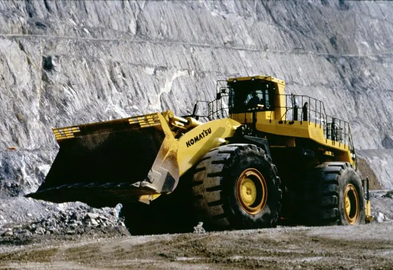 Komatsu WA1200-3