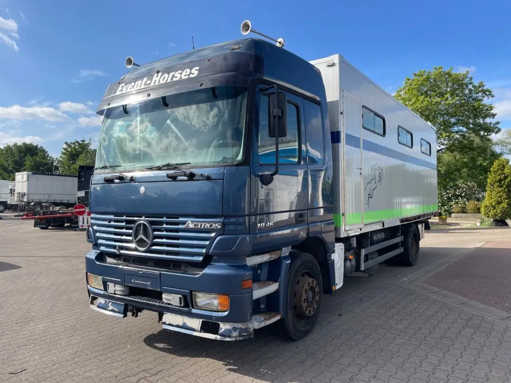Mercedes-Benz Actros 1835