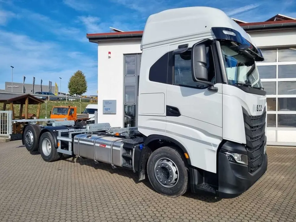 Iveco S-WAY AS260S46Y/FP