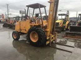 Case 585E