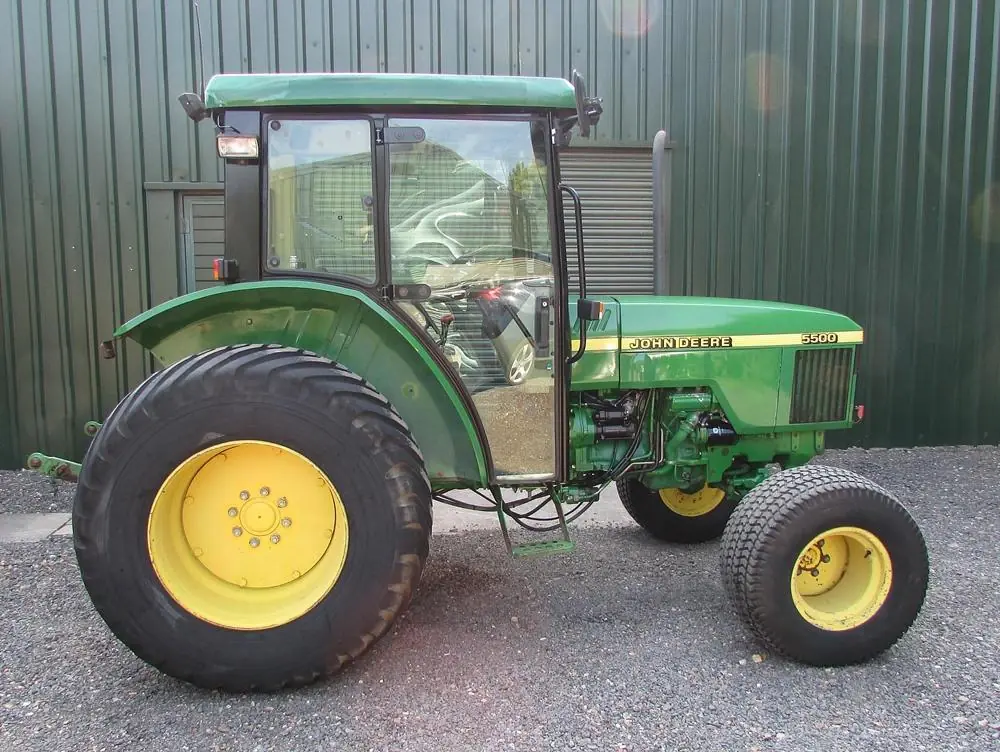 John Deere 5500 A N