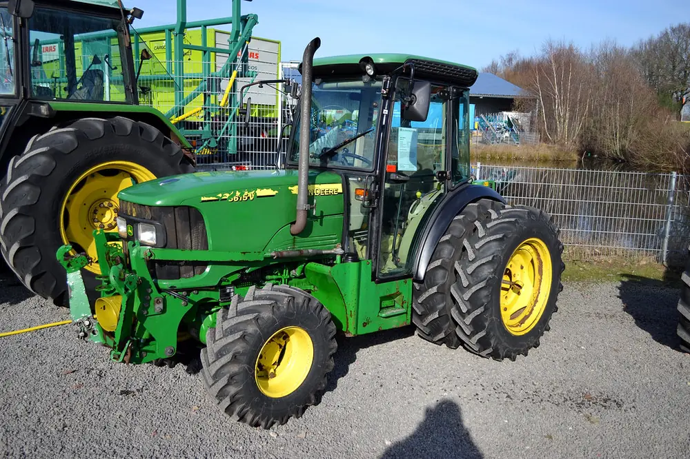 John Deere 5615 V