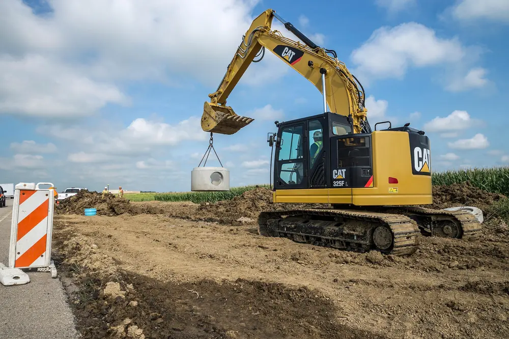 Caterpillar 325F L thumbnail 2