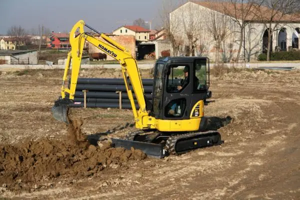 Komatsu PC35R-8 thumbnail 2