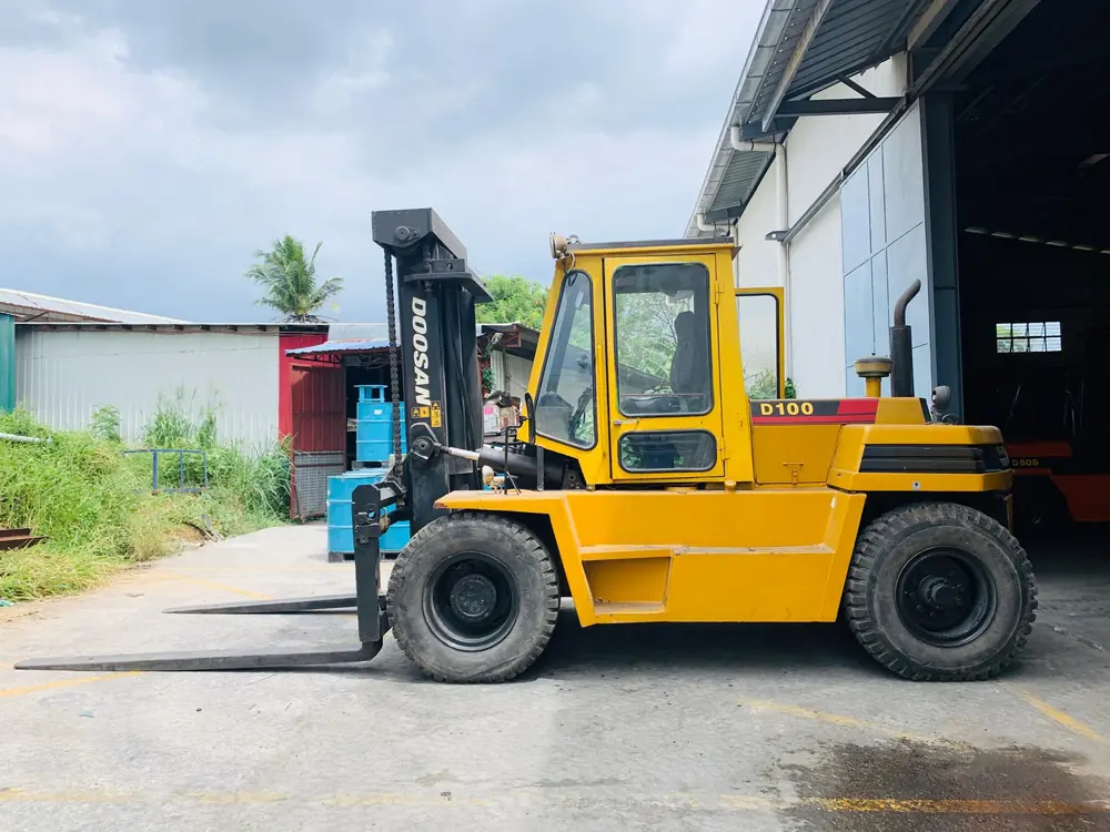 Doosan D 100
