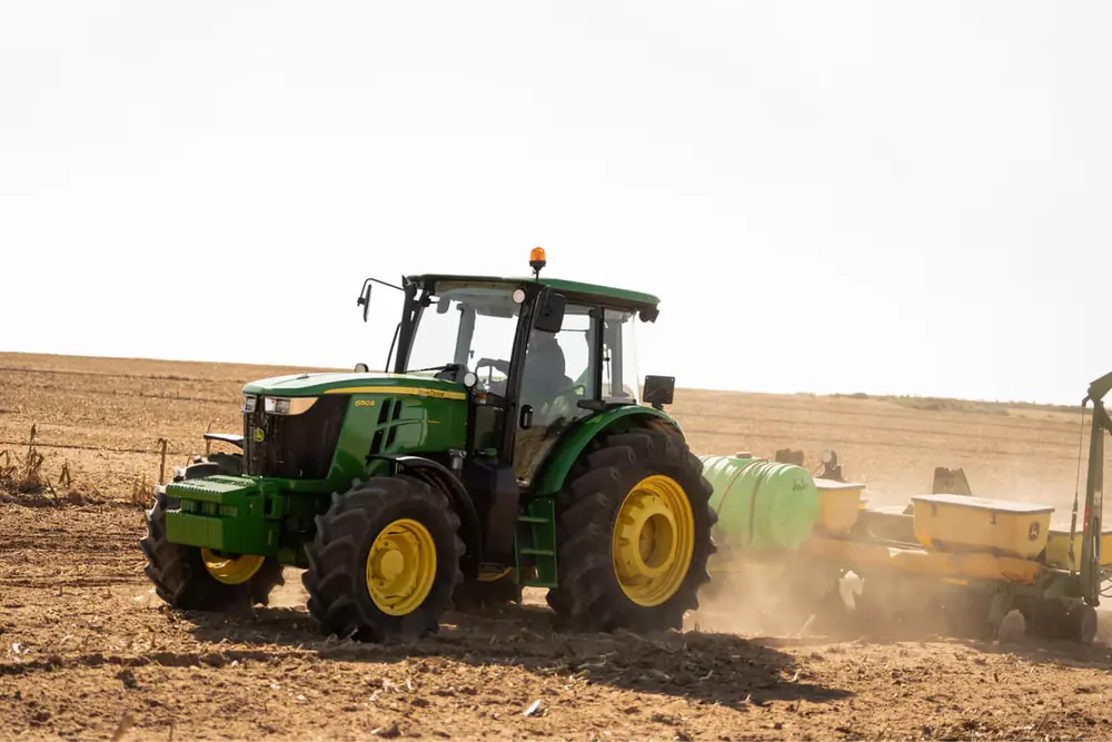 John Deere 6150B
