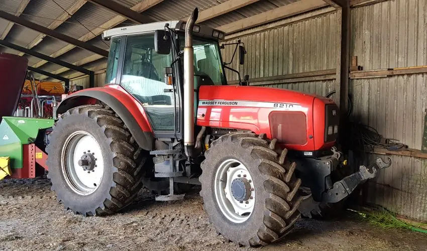 Massey Ferguson MF 8210 Xtra