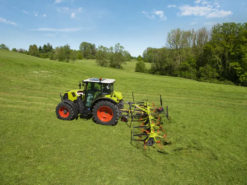 Claas Arion 430