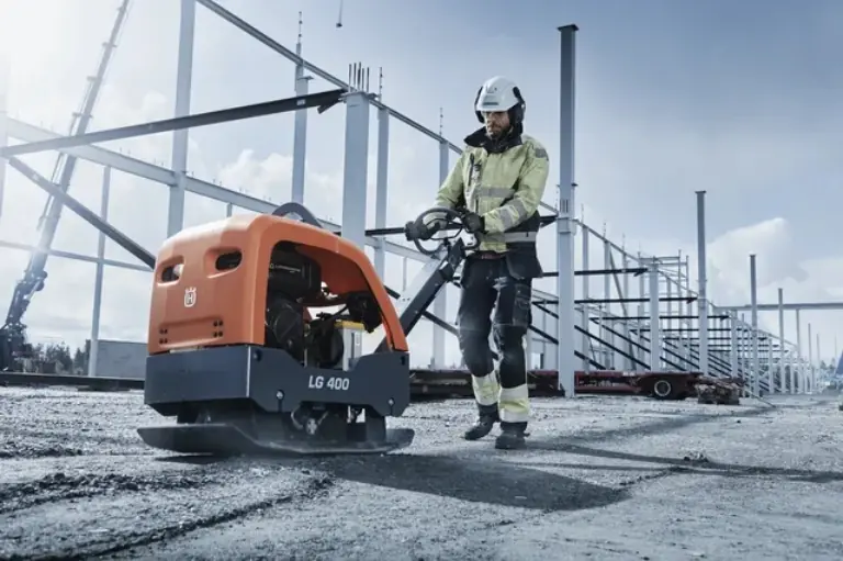 Husqvarna LG 400 thumbnail 2