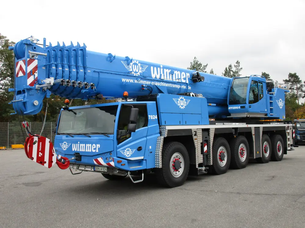Tadano ATF 220G-5