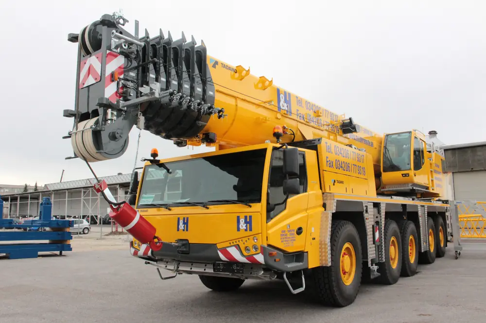Tadano ATF 220G-5 thumbnail 3