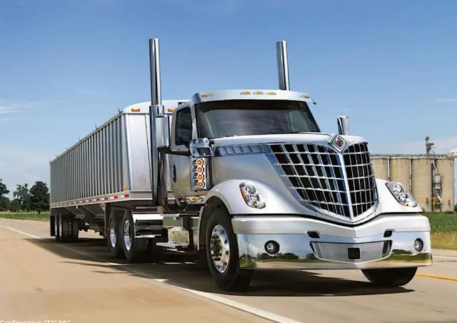 International LoneStar 132 Low Roof Sleeper Cummins X15