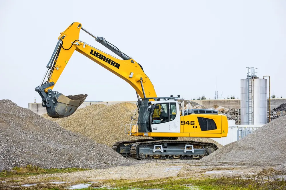 Liebherr R 946