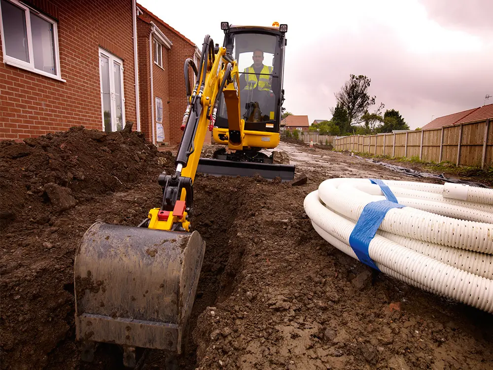 JCB 8020 CTS thumbnail 4