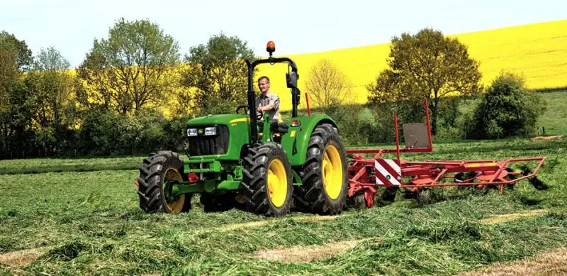 John Deere 5055 E thumbnail 3