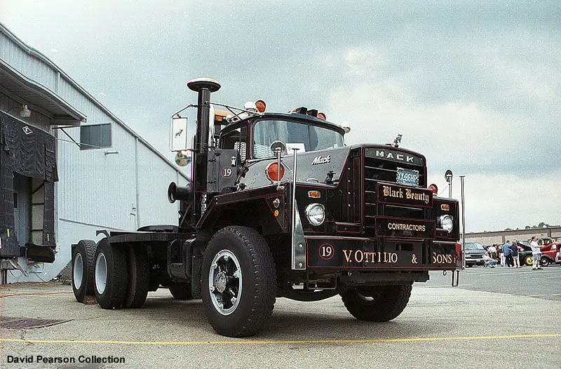 Mack DM-800ST CA492 Cummins NTC 300 6x4 thumbnail 3