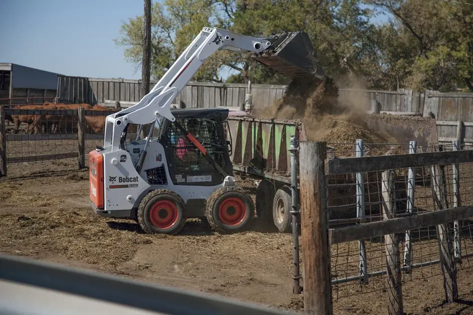 Bobcat S590 thumbnail 2