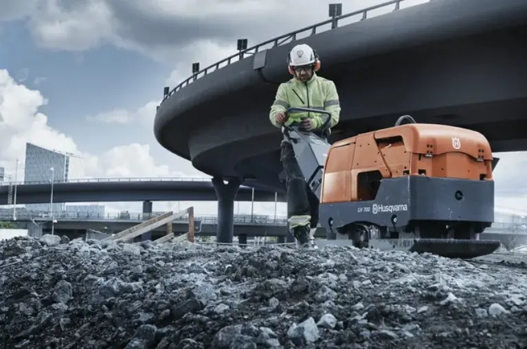 Husqvarna LH 700 thumbnail 3