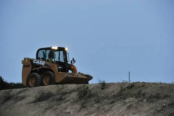Case SR 150 thumbnail 10