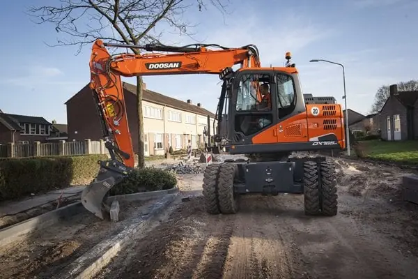 Doosan DX165W-5