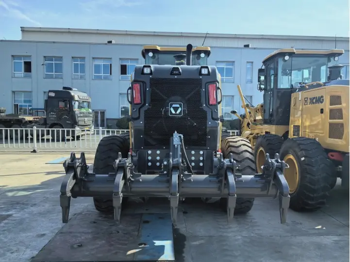 XCMG GR2405T thumbnail 4