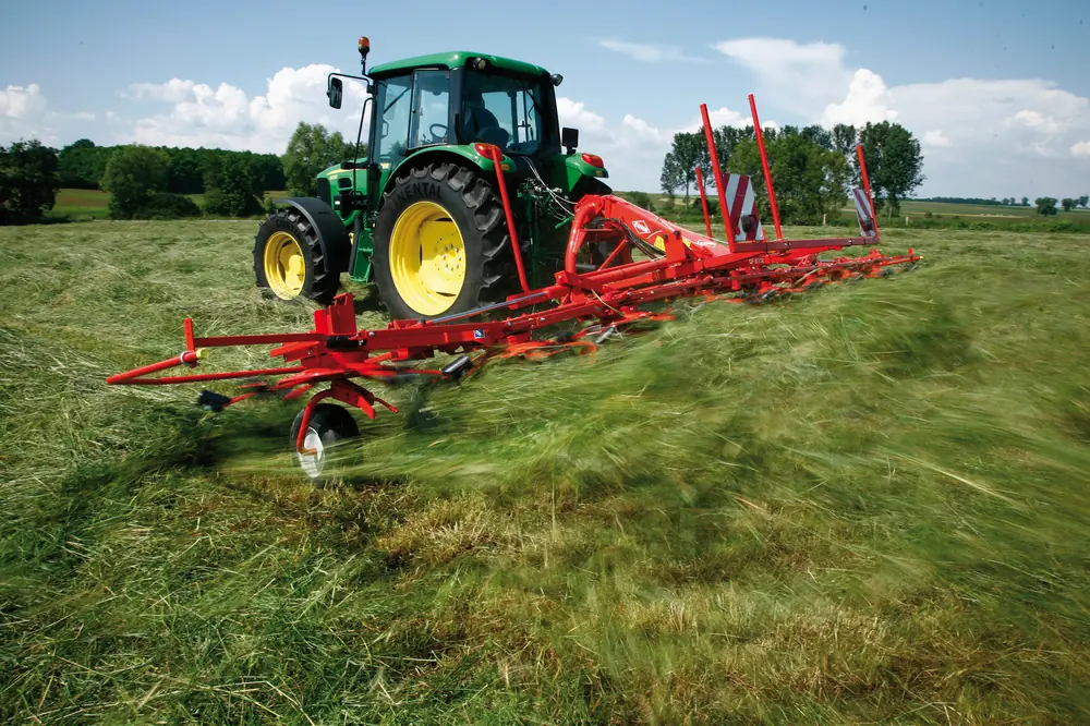 Kuhn GF 8702 thumbnail 2