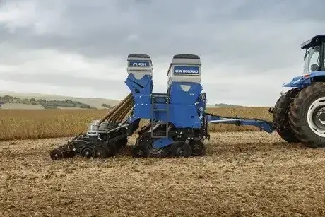 New Holland PL4011R Amendoim