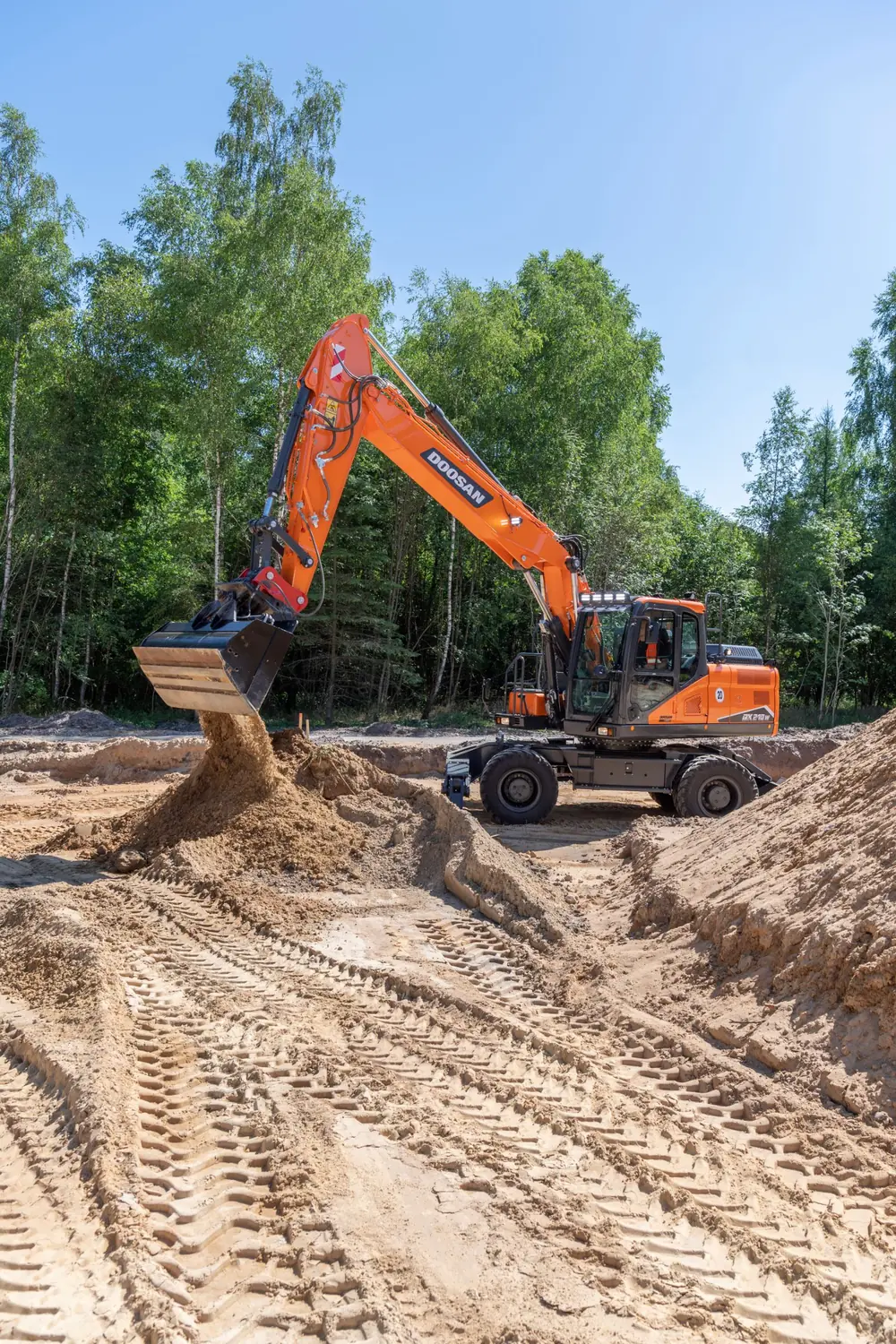 Doosan DX210W-7 thumbnail 2