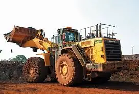 Komatsu WA 900-1