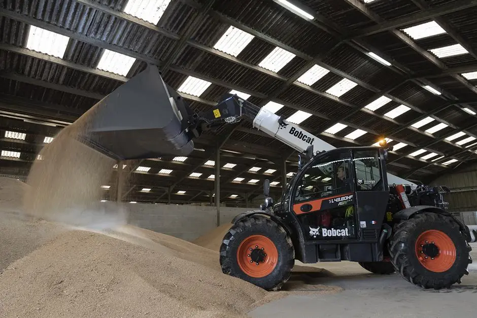 Bobcat TL43.80HF AGRI 130 IV