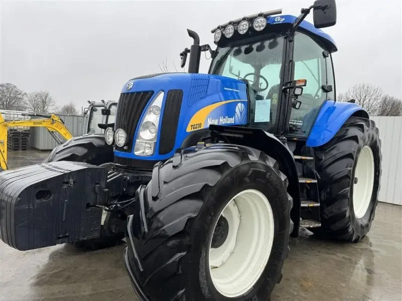 New Holland TG 230 (172)