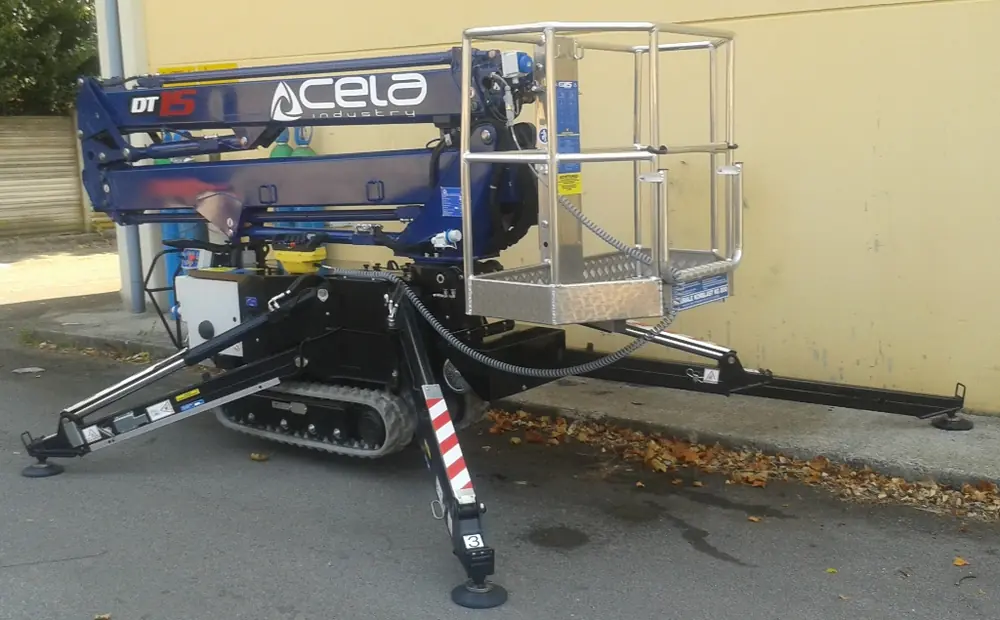 CELA DT15 Spyder thumbnail 3
