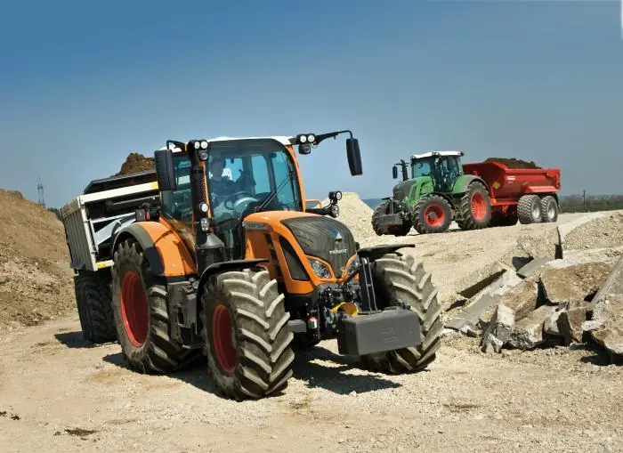 Fendt 828 Vario SCR