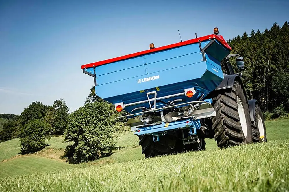 Lemken Tauri 12