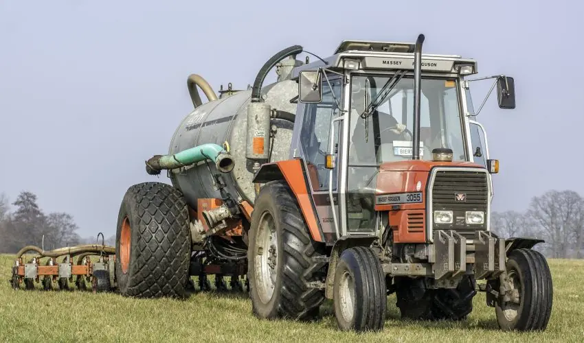 Massey Ferguson MF 3055 FS Autom.
