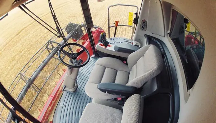 Case IH Axial Flow 5130 thumbnail 4