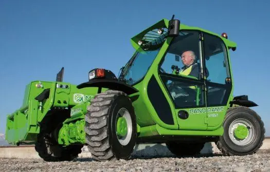 Merlo Panoramic P 25.6