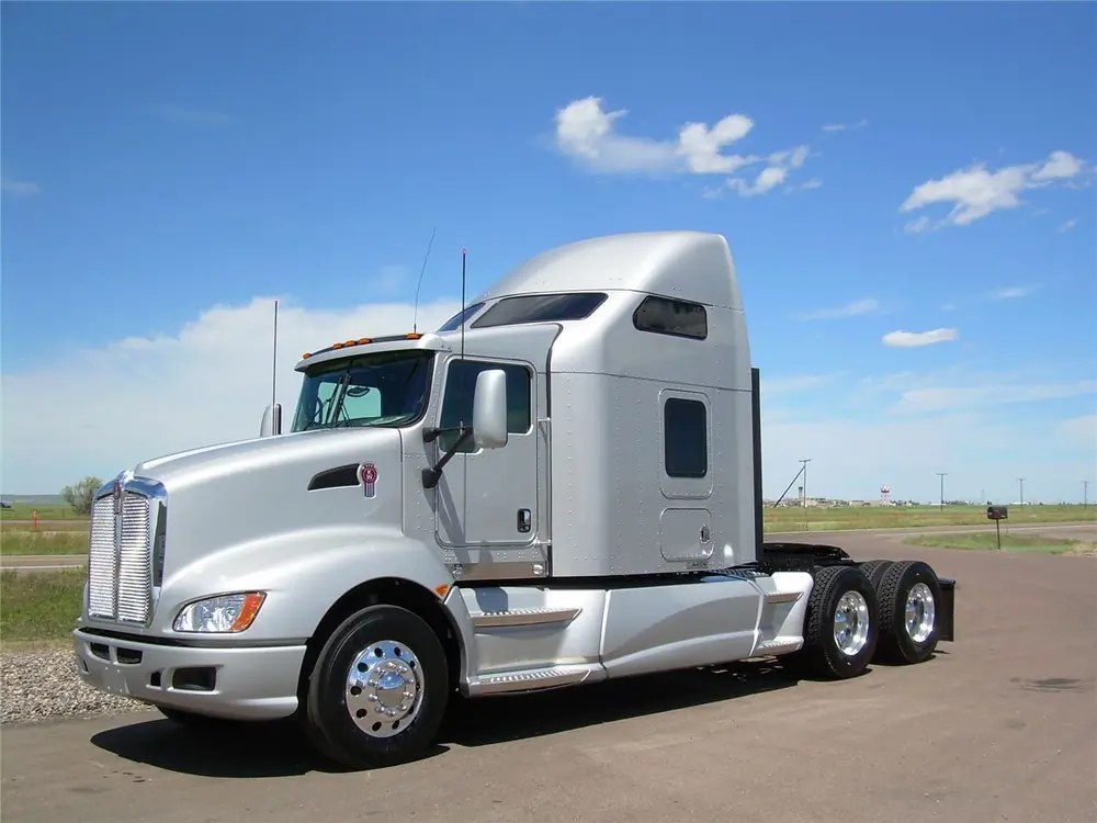 Kenworth T680 52" Mid-Roof MX-13 6x4