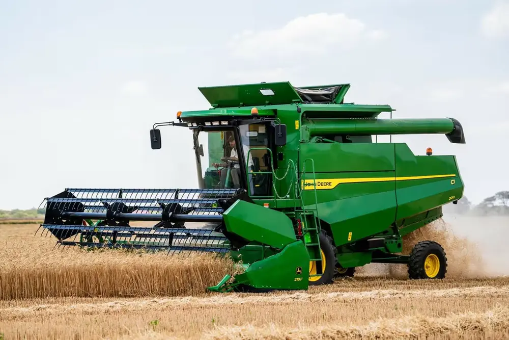 John Deere C1 200