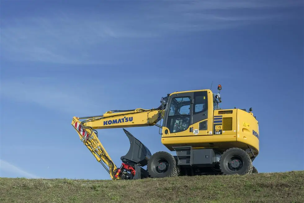 Komatsu PW148-10 thumbnail 4