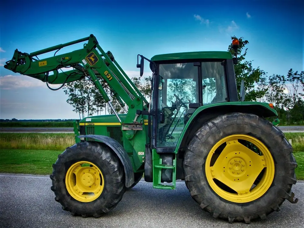 John Deere 6110 SE