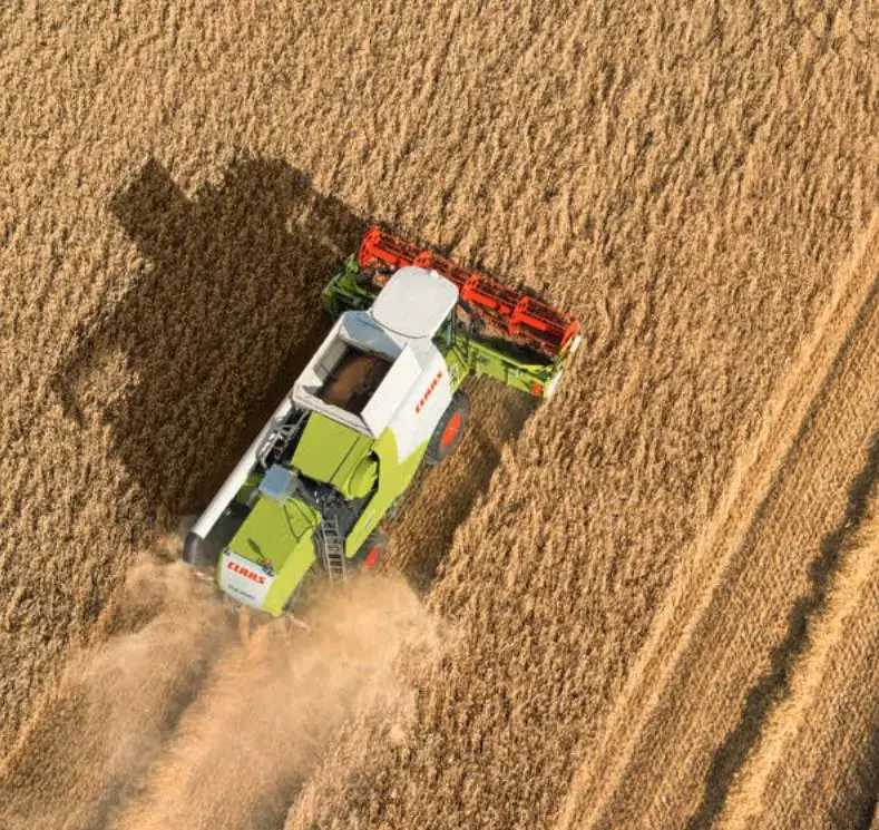 Claas Tucano 420