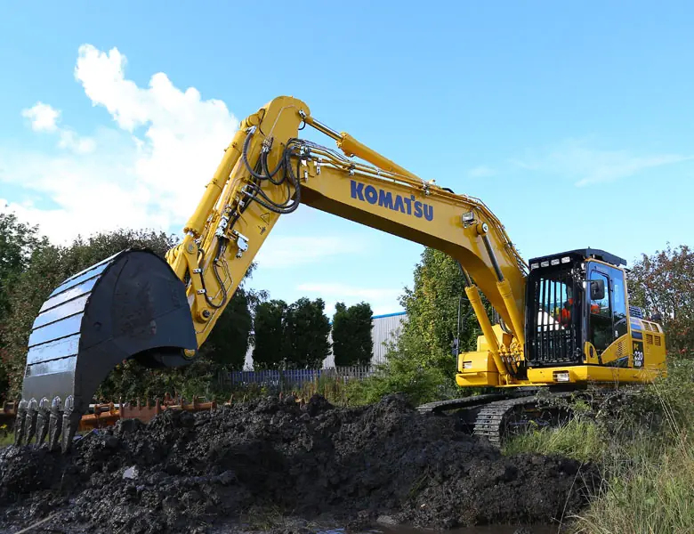 Komatsu PC230NHD-11E0