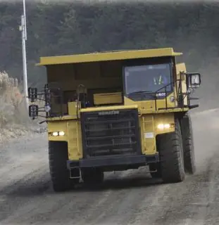 Komatsu HD605-7 thumbnail 2