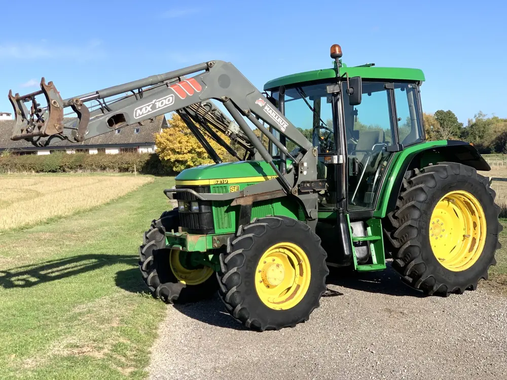John Deere 6210 SE